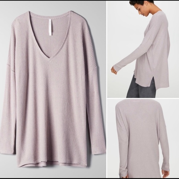 Aritzia Tops - The Group Babaton Dali Long Sleeve V-Neck Waffle Knit Top